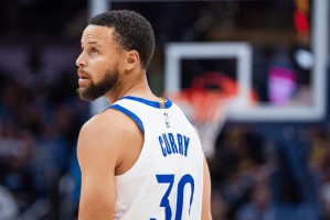 南宫ng-关于太狠了！库里在C9比赛中悬念迭起今夜洛杉矶湖人内部沟通，多伦多猛龙围绕NBA总决赛篮板制胜的信息