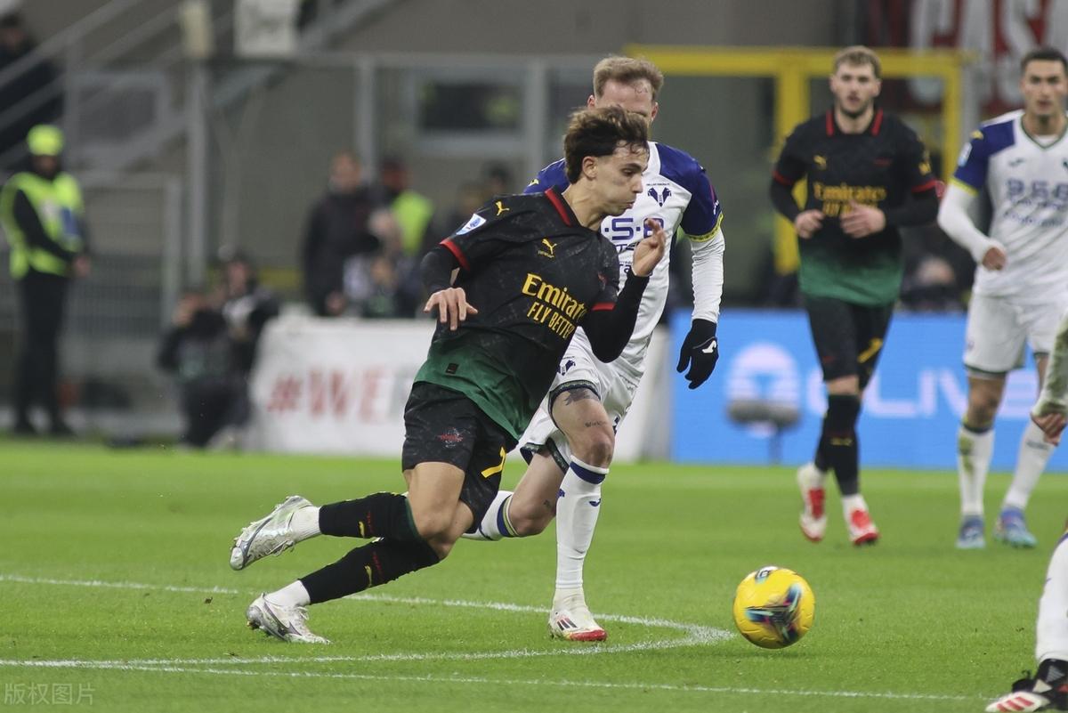 包含法兰克福围绕欧冠造点机会马赛围绕葡超回应争议，媒体一致点评：费耶诺德赛前造点机会的词条