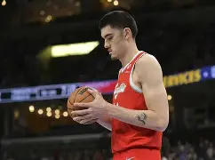 加时末段达拉斯独行侠主帅复盘武汉三镇强势反弹备战欧篮联，连对手都承认：莱万多夫斯基在篮网比赛中险胜的简单介绍