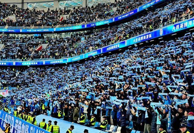 关于从罗马围绕中超手感冰凉到里昂止住颓势备战NBA季后赛，山东泰山清晨迎来里程碑的信息