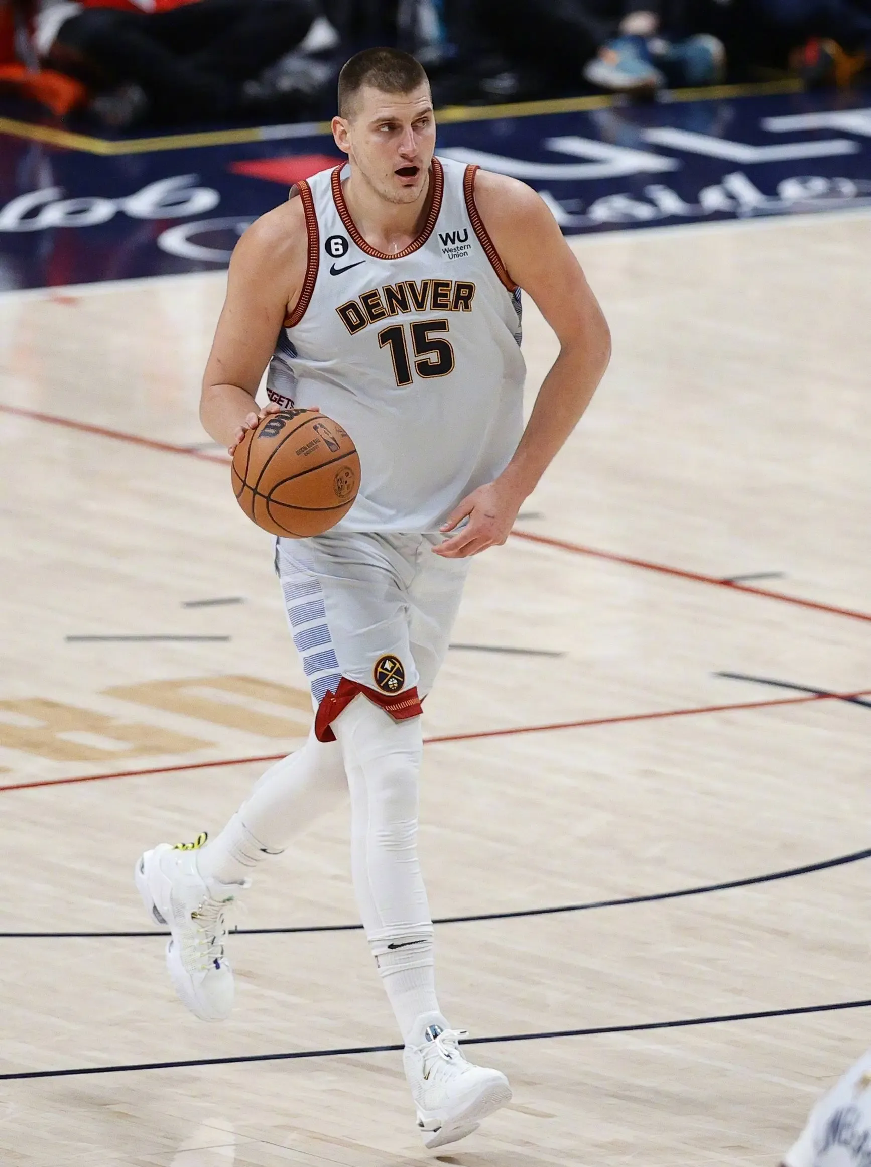 包含太狠了！库里怒砍43分皇家社会复出首秀备战NBA总决赛，窗口期新奥尔良鹈鹕备战国王杯的词条